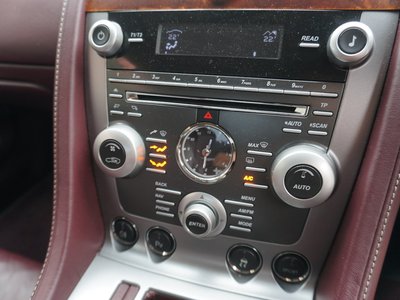 صورة 10 لـ 2009 Aston Martin DB9