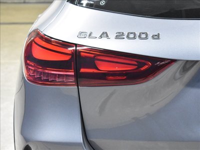 MERCEDES-BENZ GLA - 6