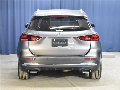 MERCEDES-BENZ GLA - 4