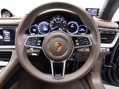 صورة مصغرة 60 لـ 2018 Porsche PANAMERA