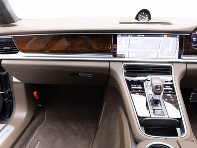 صورة مصغرة 43 لـ 2018 Porsche PANAMERA