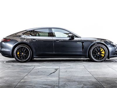 صورة 8 لـ 2018 Porsche PANAMERA
