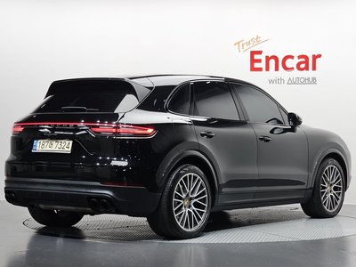 PORSCHE CAYENNE - 4