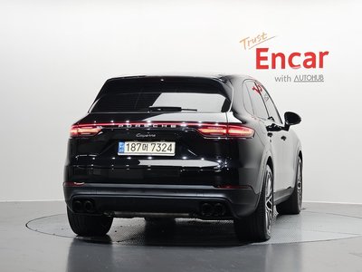 PORSCHE CAYENNE - 3