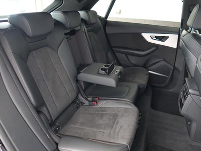 صورة 10 لـ 2022 AUDI Q8