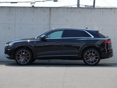 صورة 4 لـ 2022 AUDI Q8