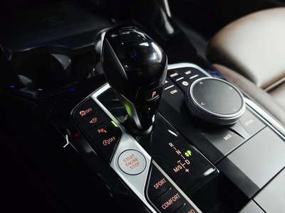 2025 BMW X4 照片 9