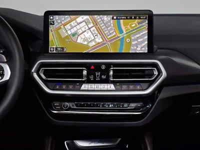 2025 BMW X4 缩略图 12