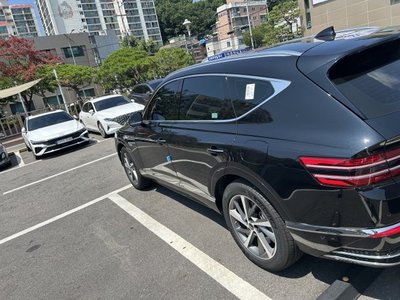 GENESIS GV80 - 3