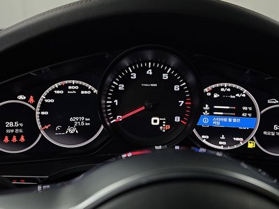 PORSCHE CAYENNE - 8