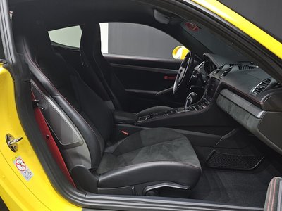 2023 Porsche 718 photo 10