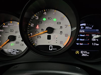2023 Porsche 718 photo 8