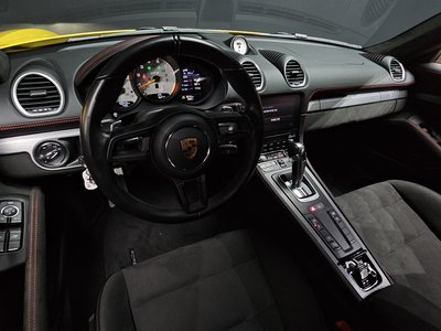 2023 Porsche 718 photo 5