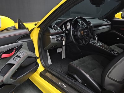 2023 Porsche 718 thumbnail 11