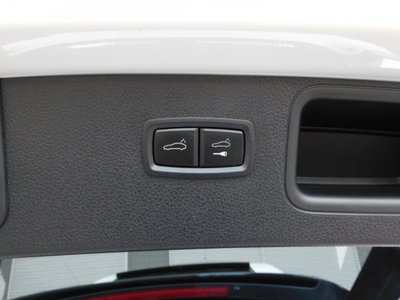 2022 Porsche MACAN 缩略图 26