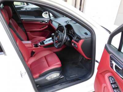 2022 Porsche MACAN 缩略图 29