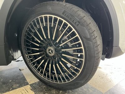 MERCEDES-BENZ EQA - 5