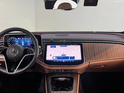 MERCEDES-BENZ E-CLASS - 4