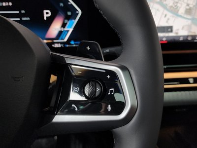 2025 BMW 5 SERIES — миниатюра 22