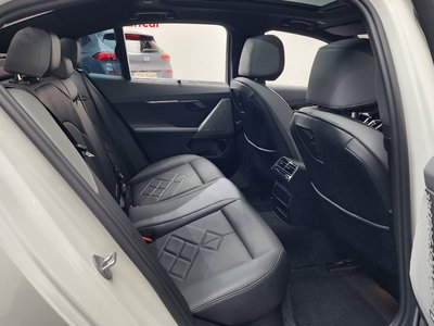 2025 BMW 5 SERIES — миниатюра 17
