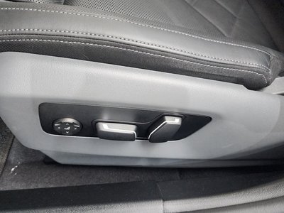 2025 BMW 5 SERIES — миниатюра 31