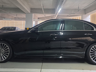 2024 Mercedes-BENZ C-CLASS photo 2