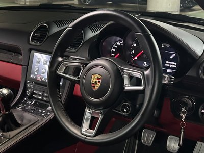 PORSCHE 718 CAYMAN GTS 4.0 - 5