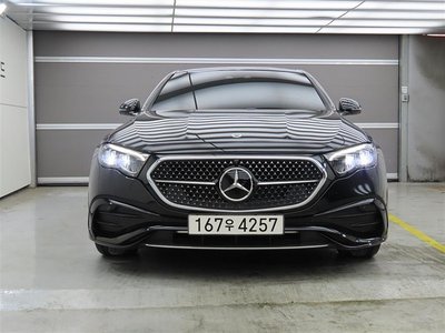 صورة 4 لـ 2025 Mercedes-BENZ E-CLASS