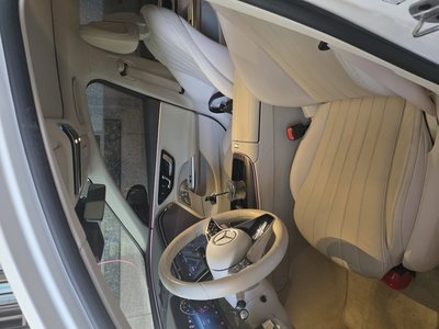 MERCEDES-BENZ E-CLASS - 10