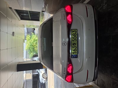 MERCEDES-BENZ E-CLASS - 4