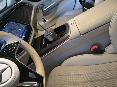 MERCEDES-BENZ E-CLASS - 9