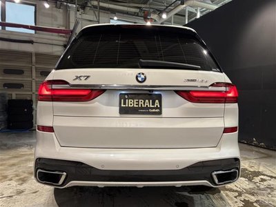 2021 BMW X7 photo 6