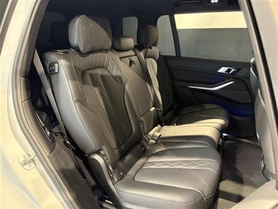 2021 BMW X7 — миниатюра 25