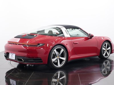 صورة مصغرة 23 لـ 2022 Porsche 911