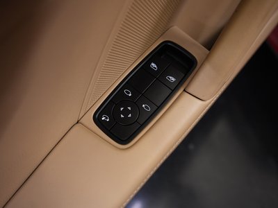 صورة مصغرة 35 لـ 2022 Porsche 911