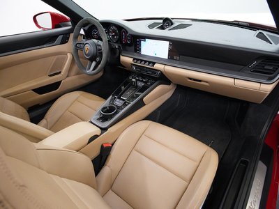 صورة مصغرة 36 لـ 2022 Porsche 911