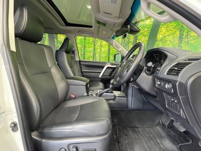 TOYOTA LAND CRUISER PRADO - 8