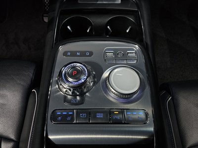 صورة 9 لـ 2022 Genesis G90 (RS4)