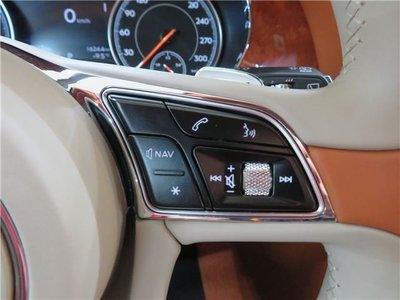 صورة مصغرة 38 لـ 2019 Bentley BENTAYGA