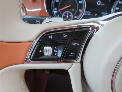 صورة مصغرة 39 لـ 2019 Bentley BENTAYGA