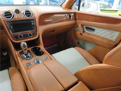 صورة مصغرة 31 لـ 2019 Bentley BENTAYGA