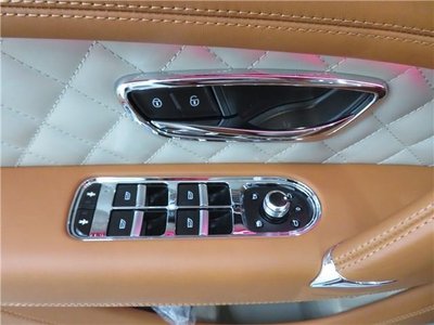 صورة مصغرة 41 لـ 2019 Bentley BENTAYGA