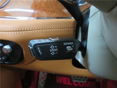 صورة مصغرة 40 لـ 2019 Bentley BENTAYGA