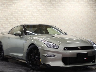 NISSAN GT-R - 7