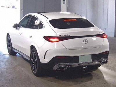 2025 Mercedes-BENZ GLC — фото 2