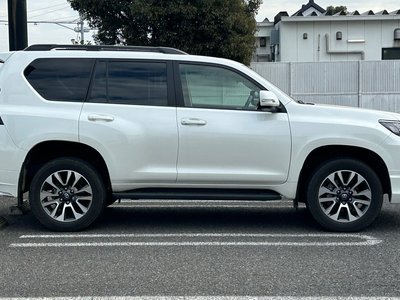 TOYOTA LAND CRUISER PRADO - 3