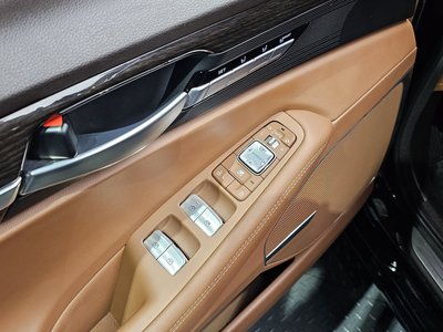 2020 Genesis G90 缩略图 26