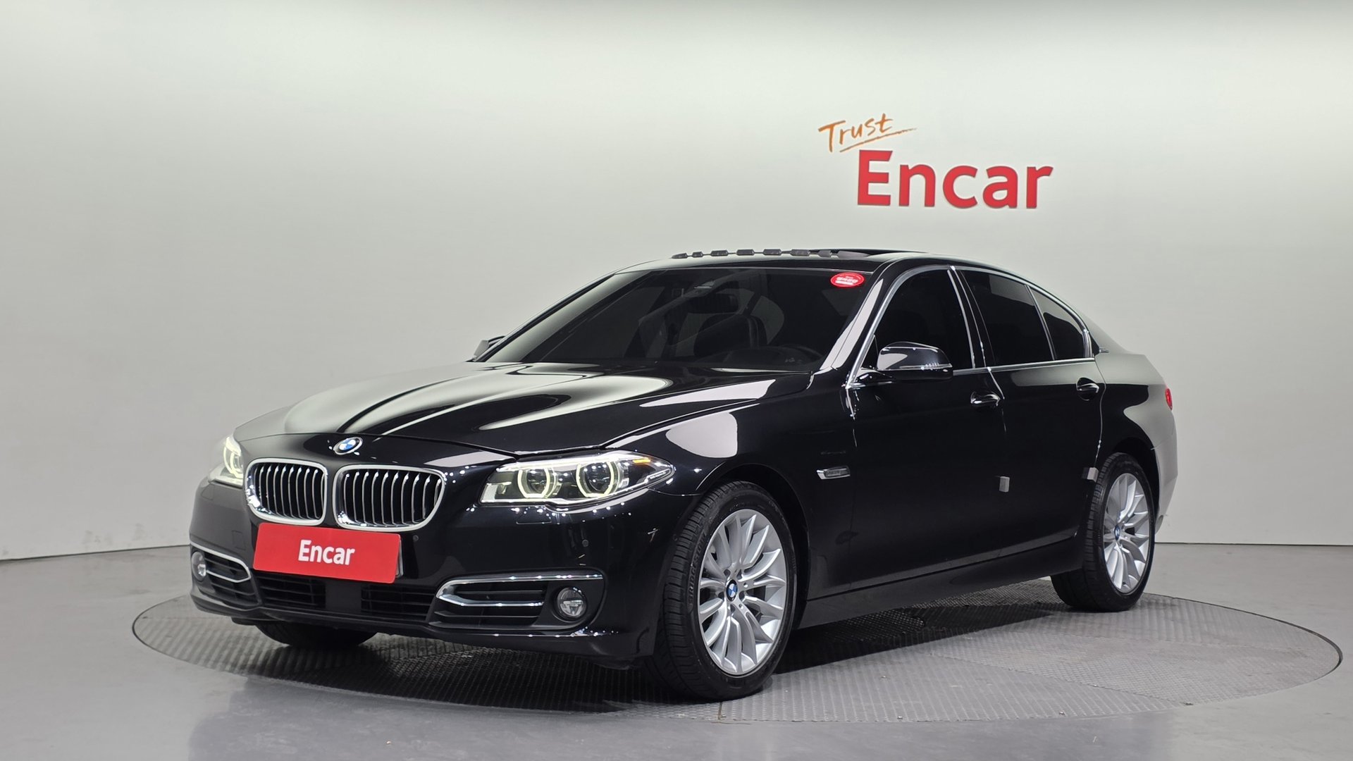 BMW 5 SERIES - View 1