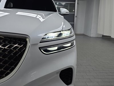 صورة 9 لـ 2024 Genesis GV70