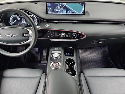 صورة 5 لـ 2024 Genesis GV70